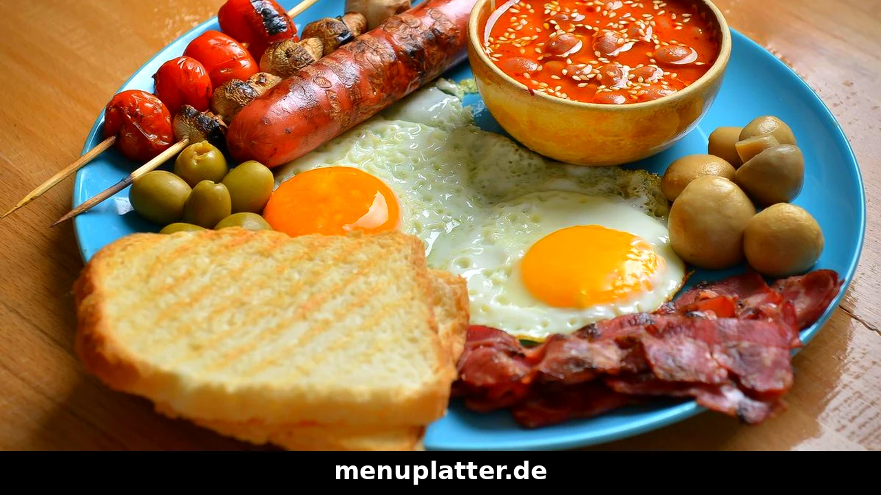 Burger King Frühstück Preise mit Spiegeleiern, Bacon, Toast, Bohnen und Würstchen auf einem großen Teller