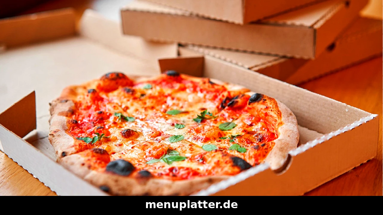 Call a Pizza Preise Berlin mit einer Pizza im geöffneten Lieferkarton