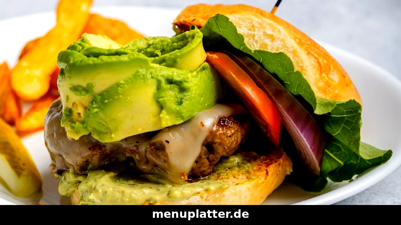 Peter Pane Preise Hamburg mit einem Burger mit Avocado und Beilagensalat